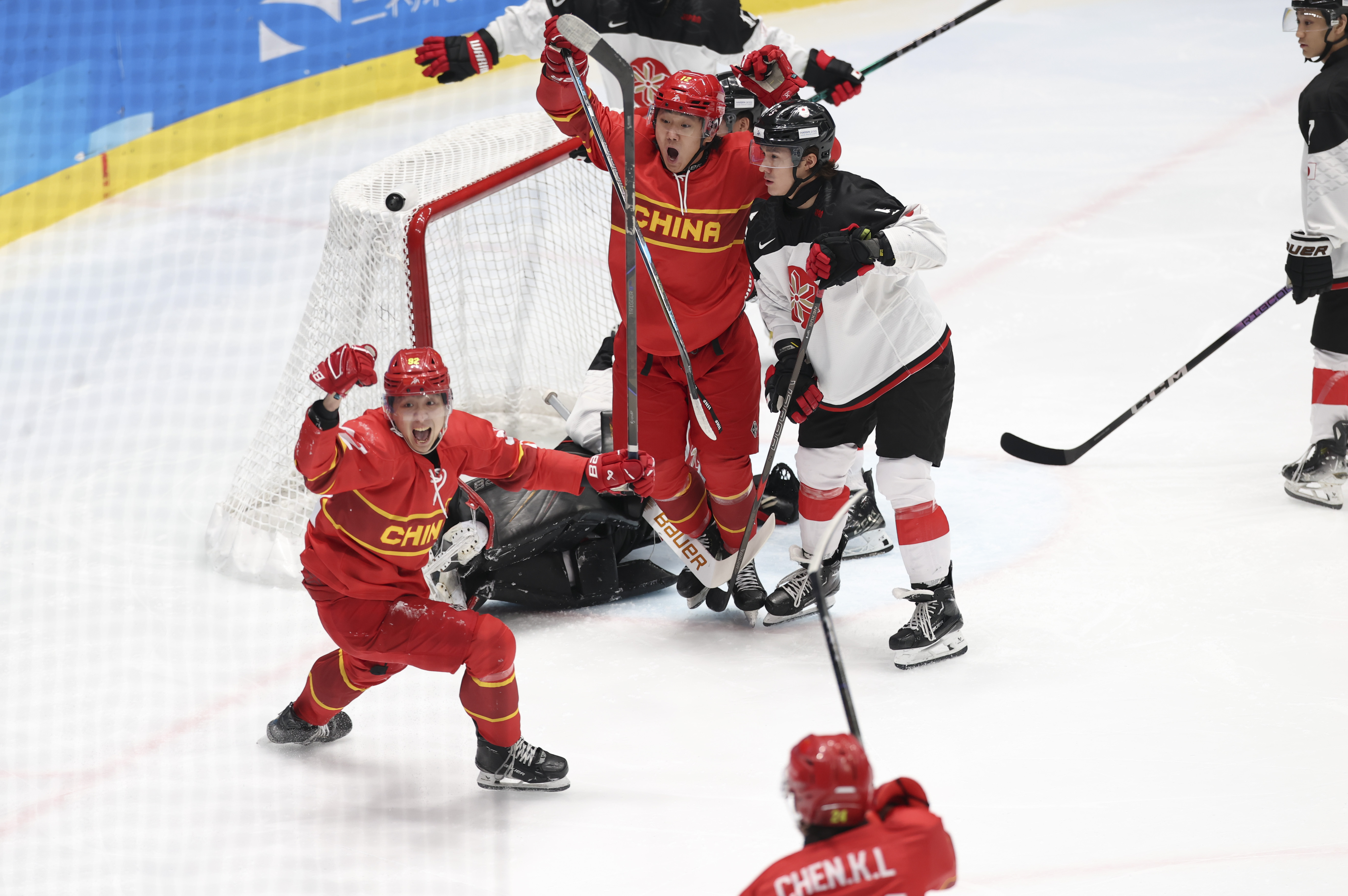 冰岛队凭借制胜球险胜克罗地亚队，小组出线无望的简单介绍