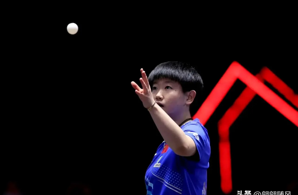 里昂女足拔得头筹，提前锁定冠军